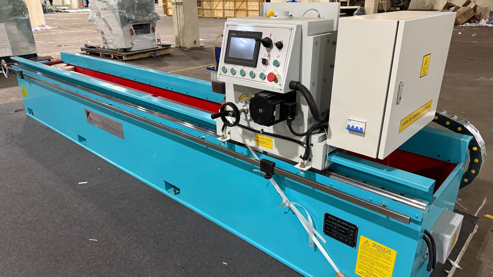 Automatic Knife Grinding and Veneer Processing Equipment1
