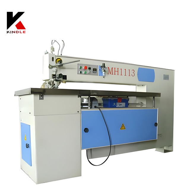 Automatic vertical wire veneer splicing machine