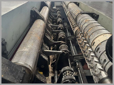 wood shavings peeling machinesupport roller details