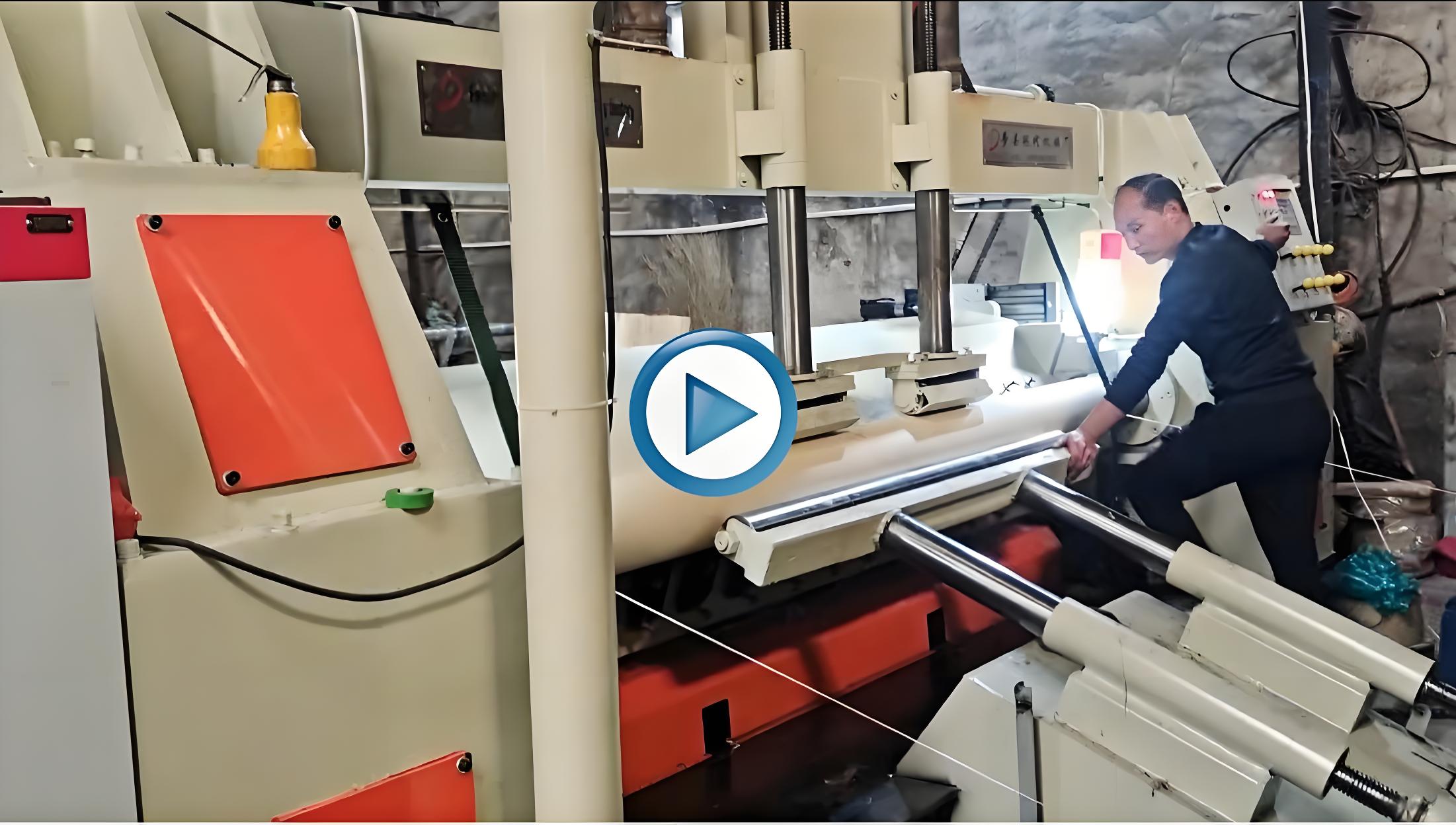 spindle veneer peeling machine12