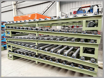roller conveyor for veneer dryer
