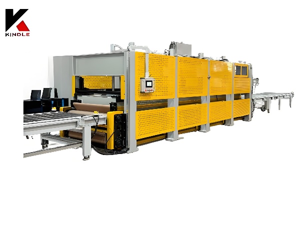 Long Conveying Belt Laminating Press Machine For Plywood