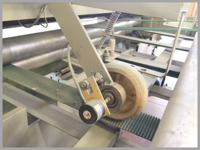 veneer clipper details- press roller